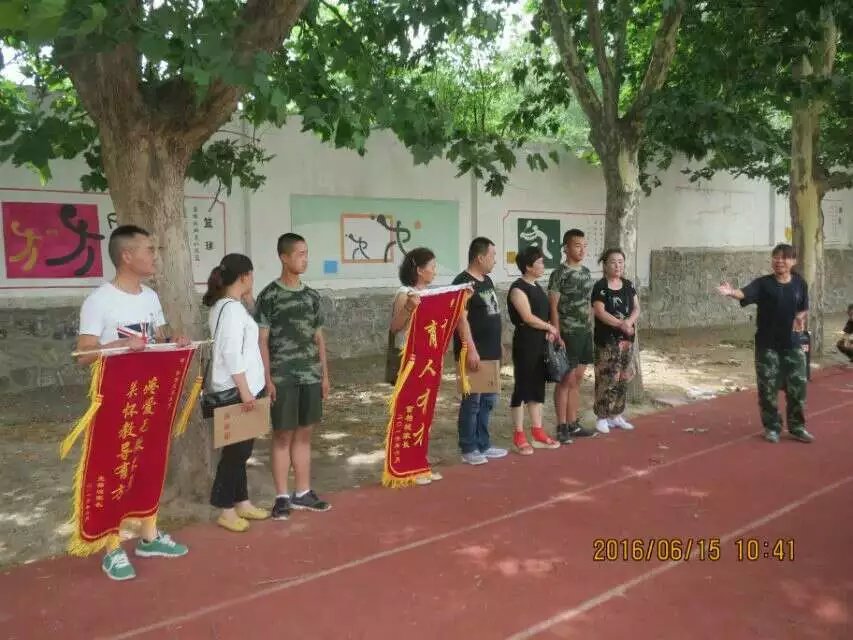 叛逆期孩子不想上学怎么办 叛逆青少年不上学 不想上学怎么办