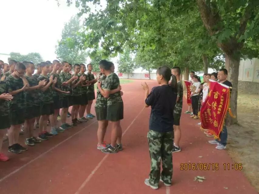 汉中孩子叛逆厌学如何引导 叛逆不学习 叛逆期孩子不想上学怎么办